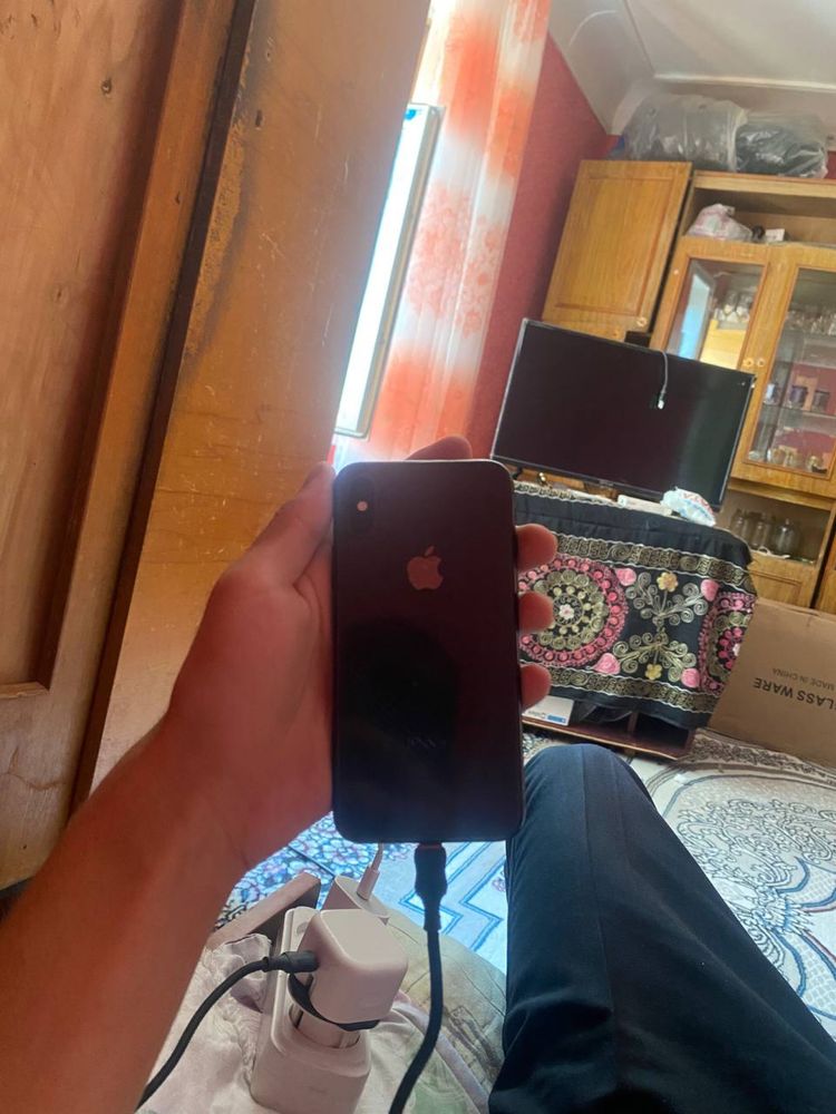 iPhone xs 64gb B/u