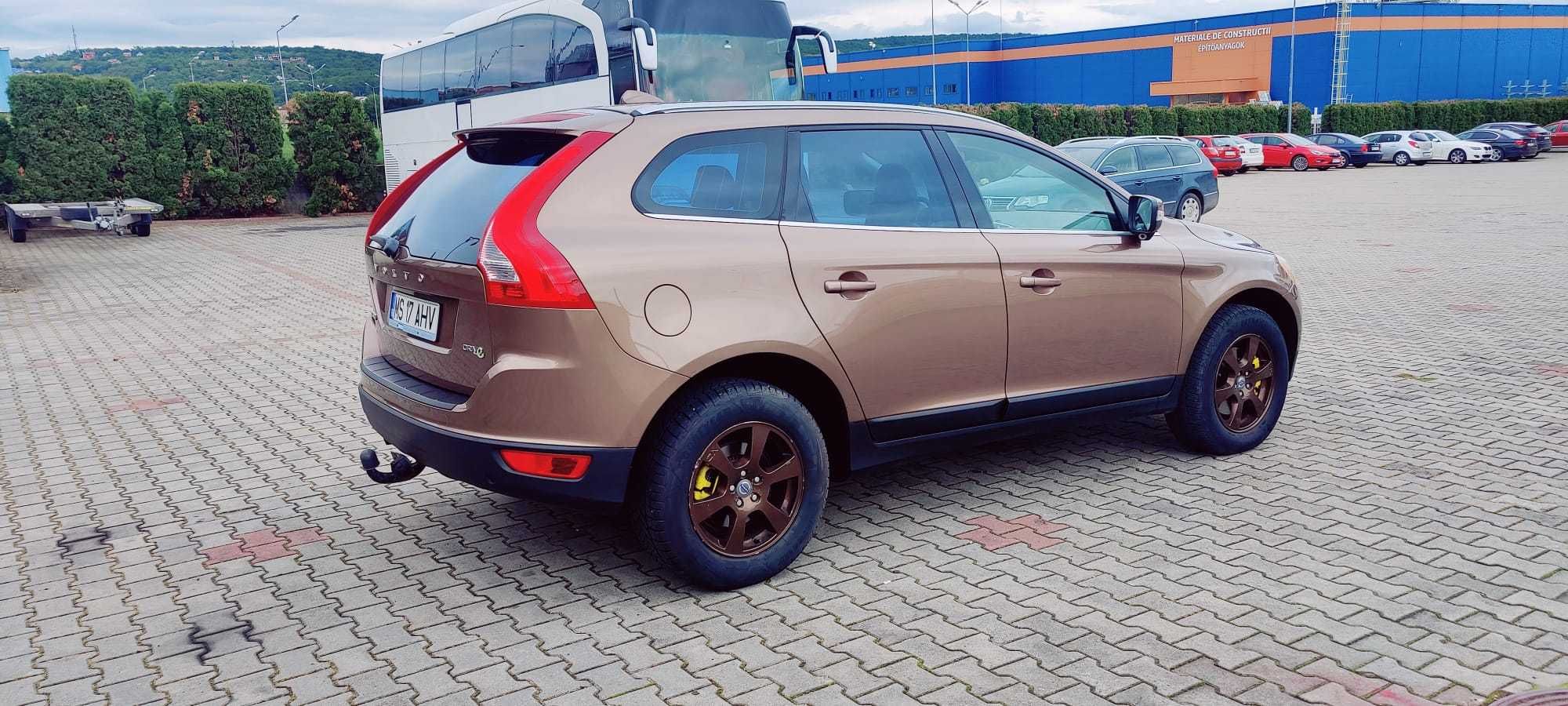 Vând Volvo XC 60