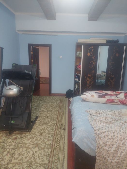 Срочно продается дом в центре  самарканда вместе с магазином.