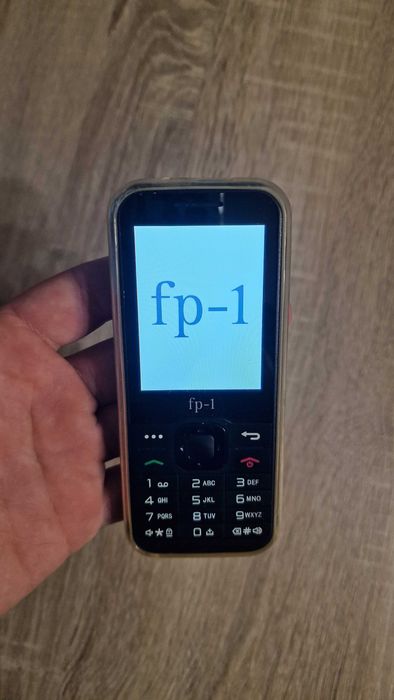 Телефон с камера Fp-1