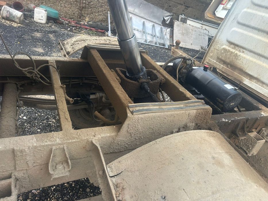 Dezmembrez Renault mascott 2002 cabina dubla punte ușa interior