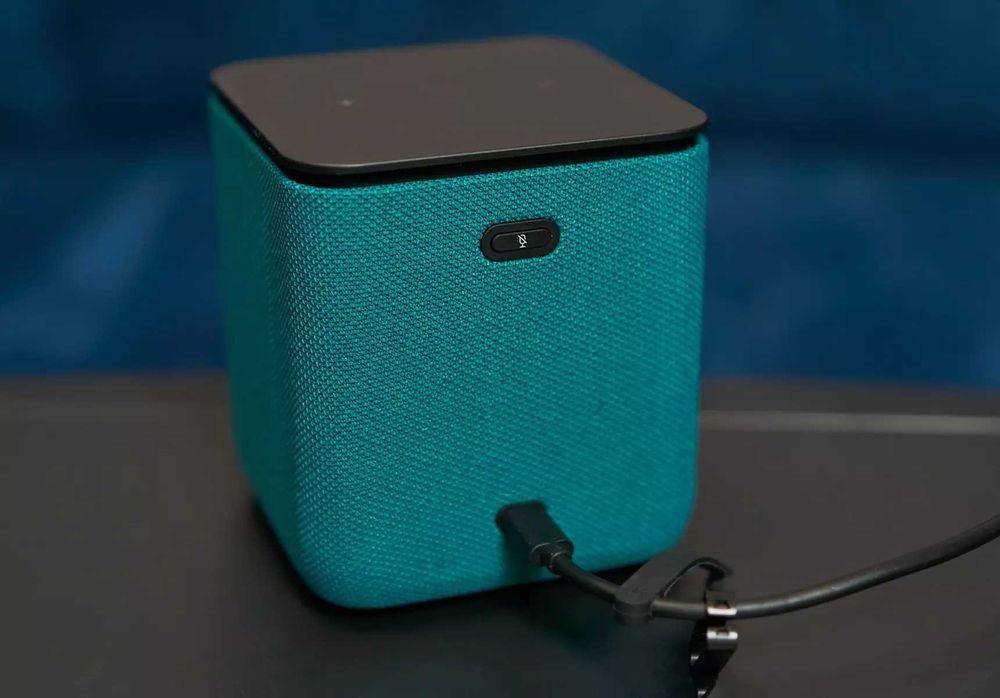 ПРОДАМ Умная колонка Яндекс Станция Миди 24Вт / Практический НОВОЕ.