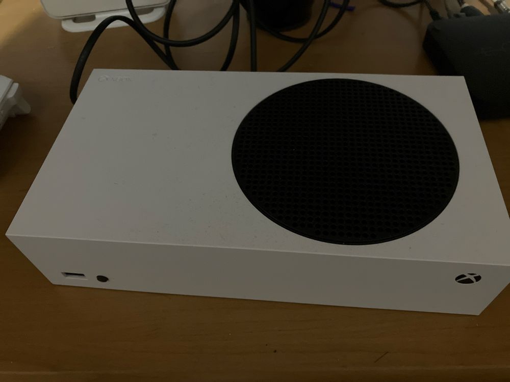 XBOX Series S 512 GB- бял
