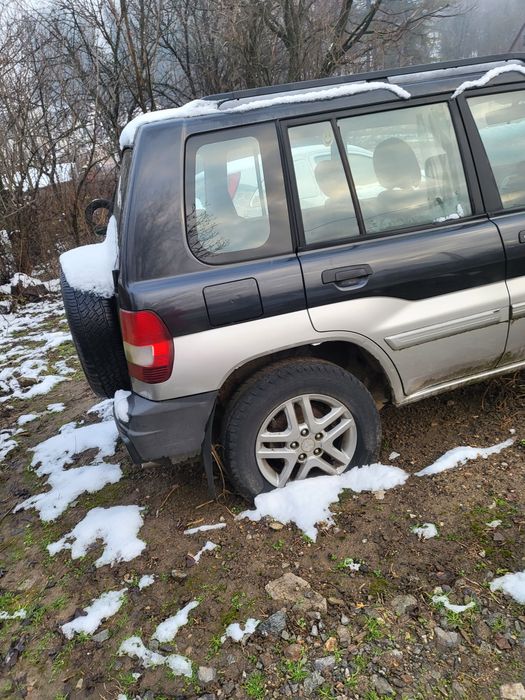Vind Mitsubishi Pajero  Pinin
