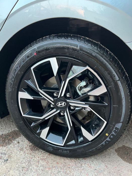 Диски с резиной от Hyundai Sonata 2025 года.