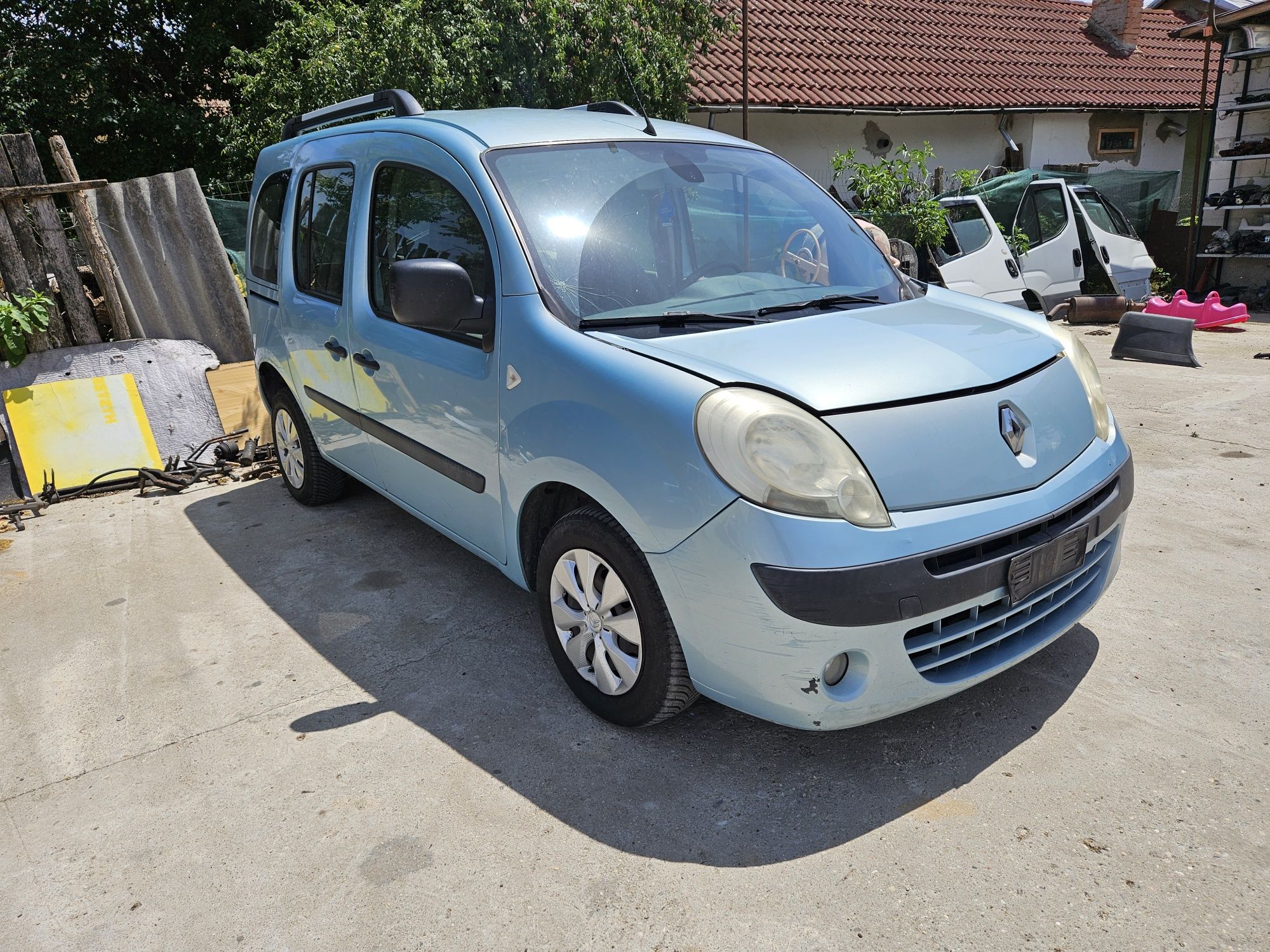 Dezmembrez renault kangoo 1.5 an 2007