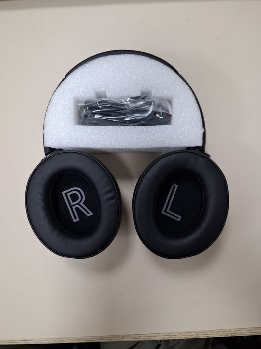 Casti Stereo Wireless Over-Ear