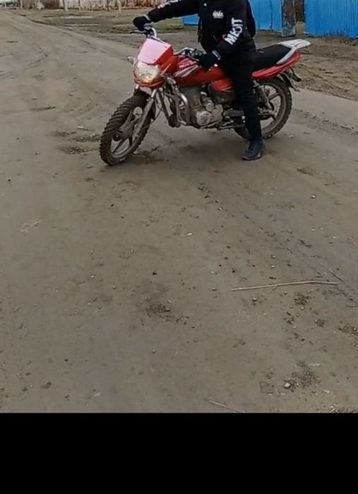 Продам или обменяю на другой матацикл цена 400 тысяч 125 куб