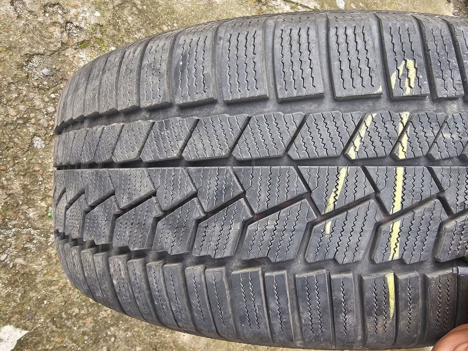 Continental Winter Contact SSR 255 55 18
