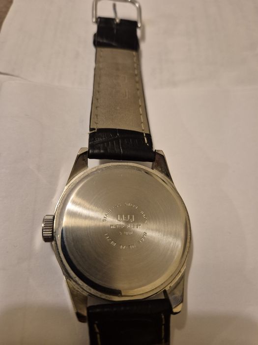 Часовник Q&Q quartz