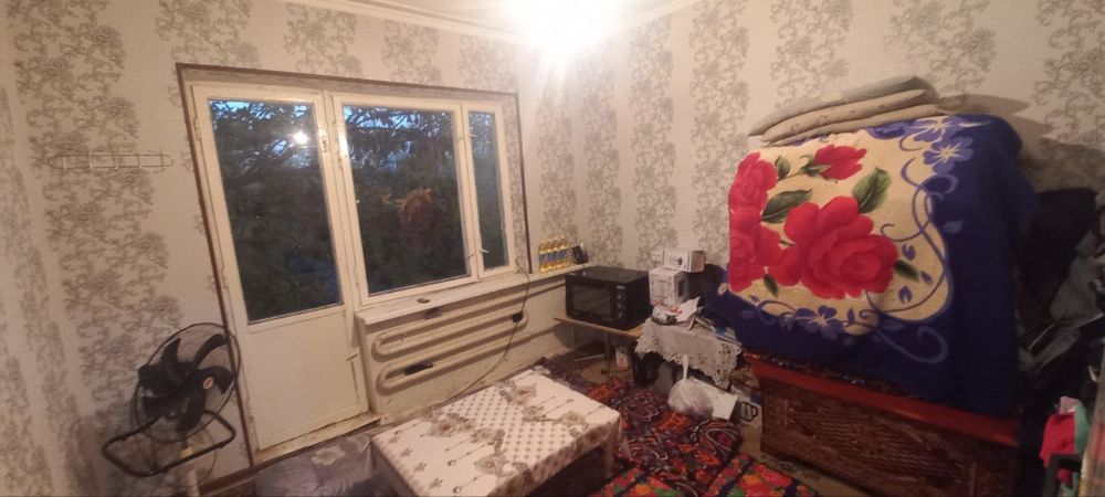 Sergeli tumani 1 xonali uy sotiladi srochna
