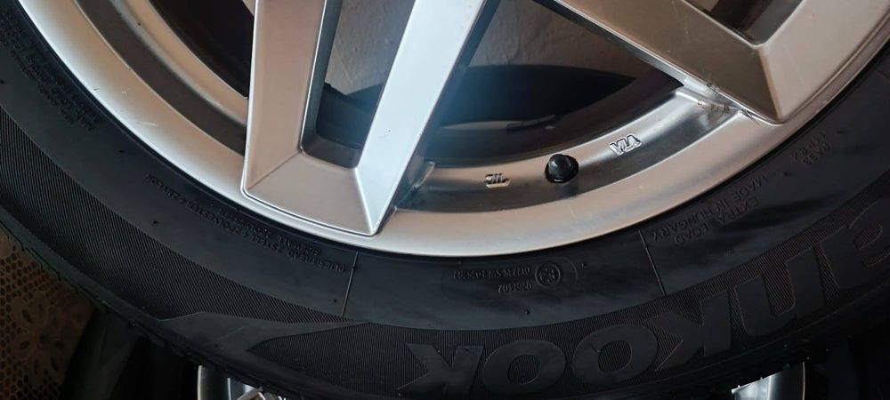 Гуми с джанти за VW Touareg