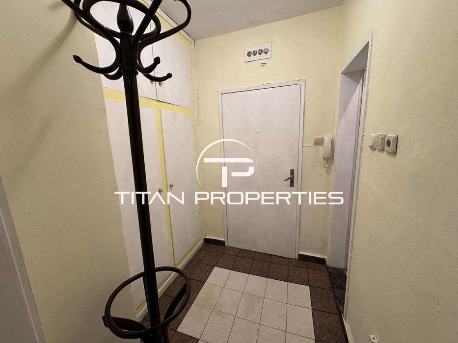 Двустаен апартамент, под наем, Окръжна болница