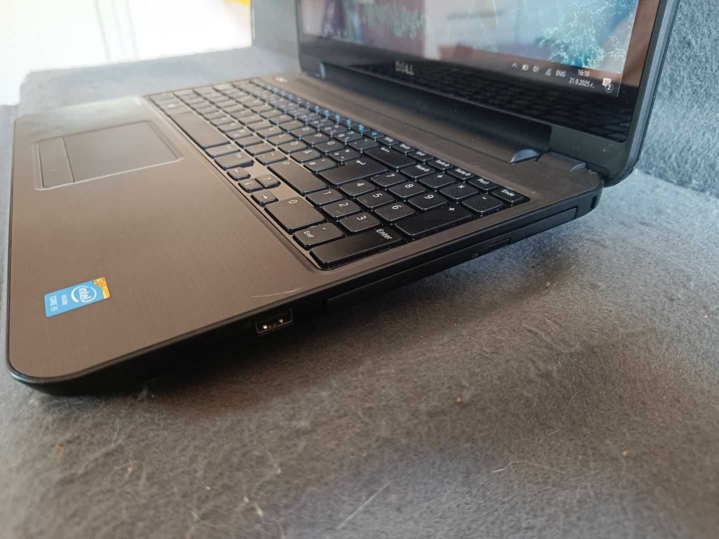 Продавам бърз лаптоп за офис, Dell Latitude 3540, Intel Core i5
