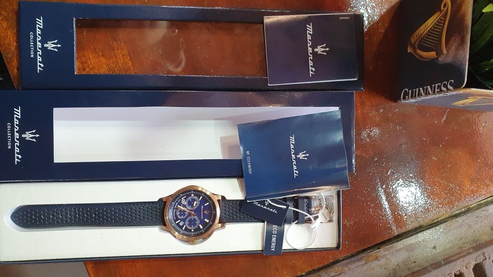 Maserati  Watch V8