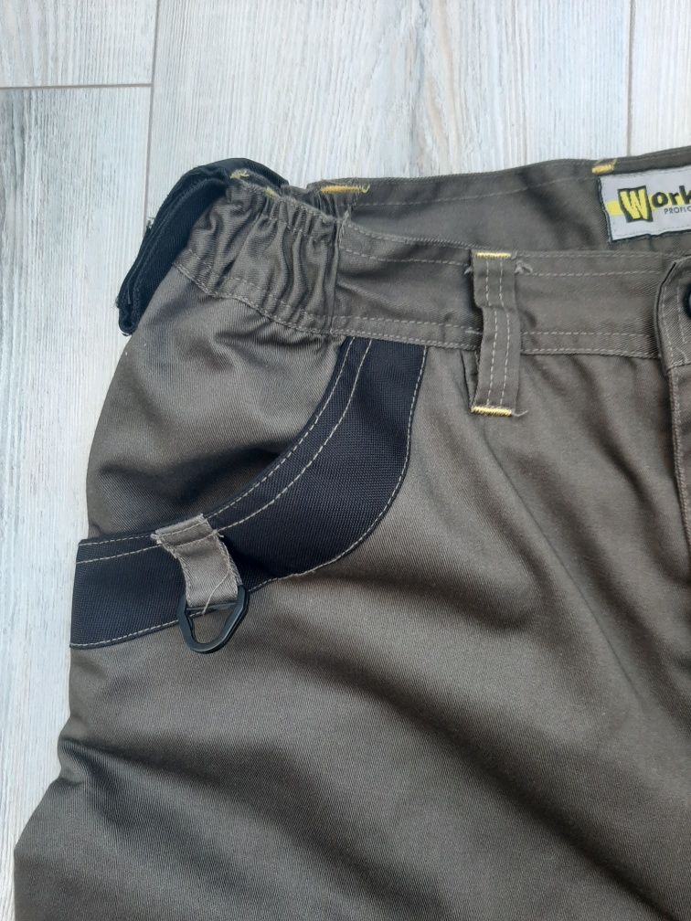 Нови работни панталони 48 размер