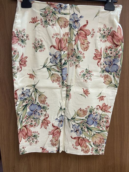 Цветна пола Reserved, размер 38