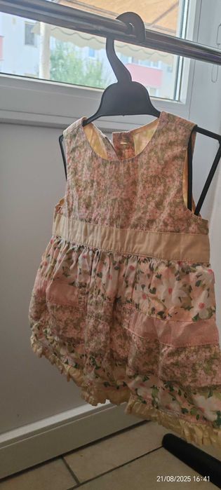 Rochițe  noi pentru fetițe