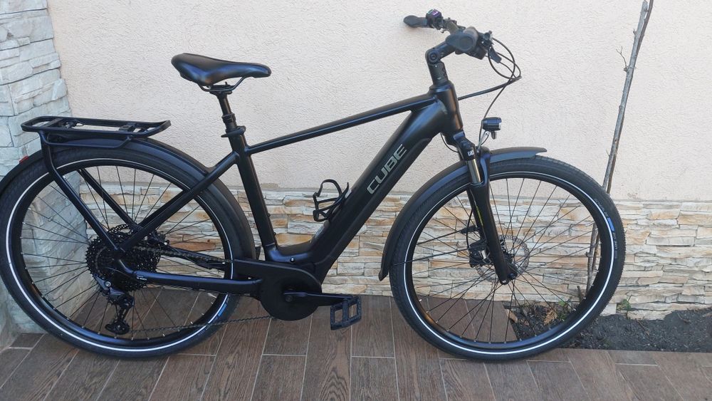Bicicleta electrica Cube bosch smart