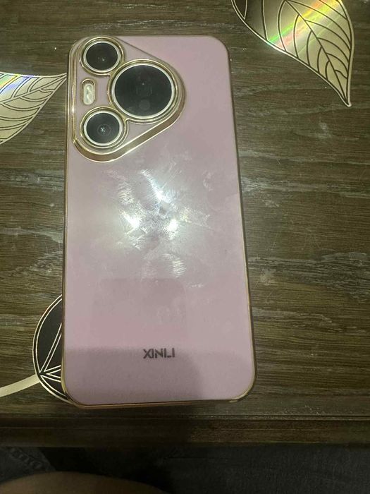 Huawei Pura 70 бял + слушалки Huawei Freebuds 6 бял цвят