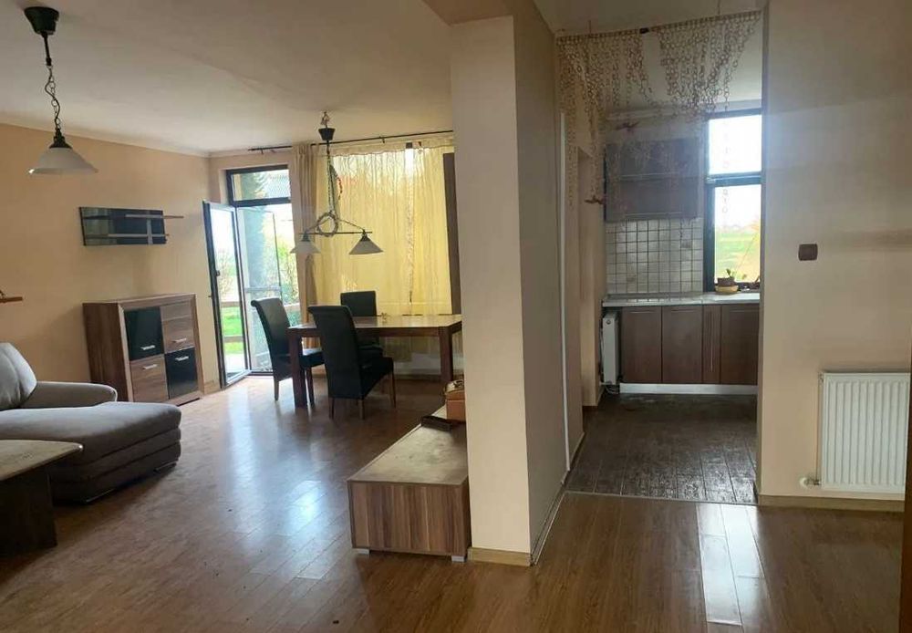 Casă de închiriat Lazuri Strada Dorle