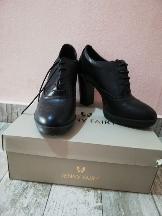 Дамски обувки на ток