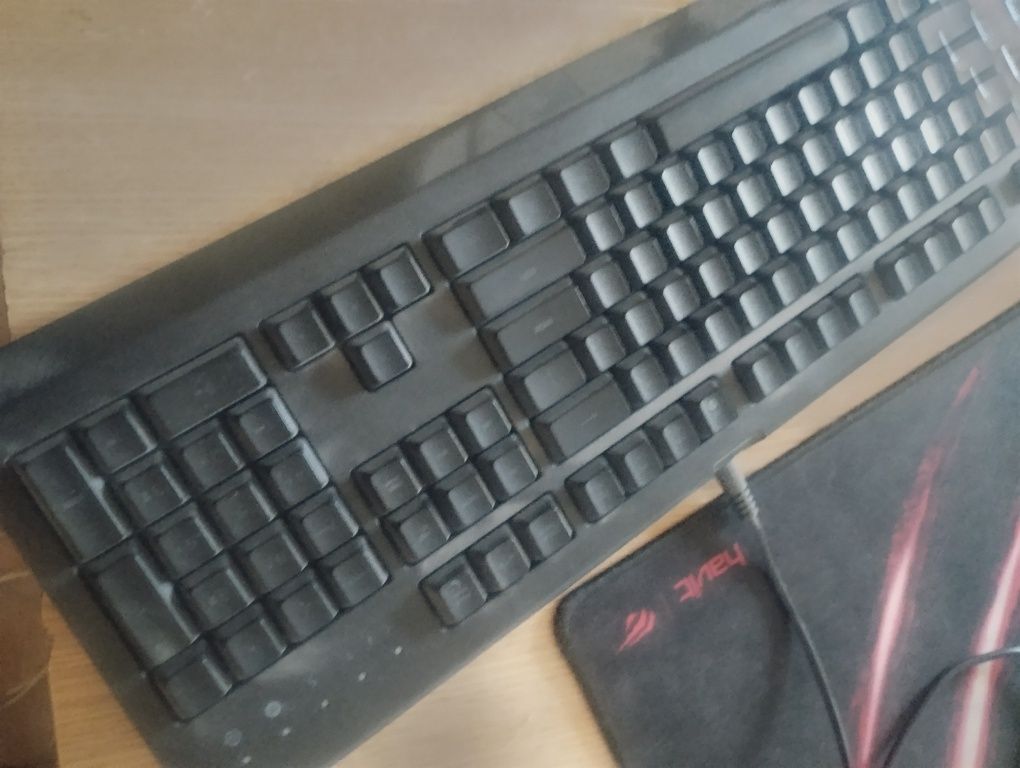 vand tastatura razer