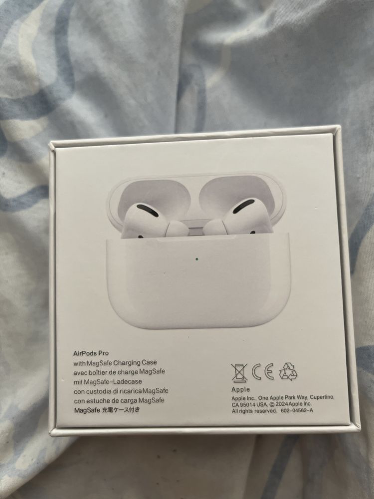 Безжични слушалки AirPods