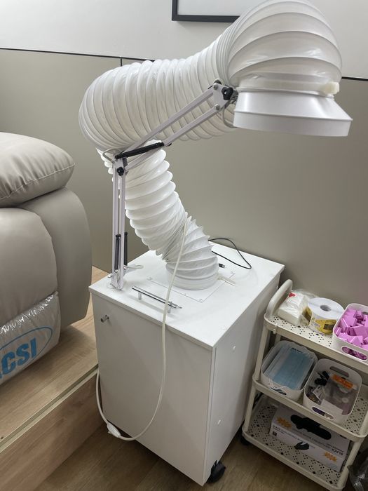 Продам пылесос для педикюра и маникюра