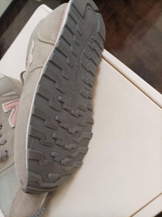 Красовка New balance ровно 37 орегинал, без дефектов как новая