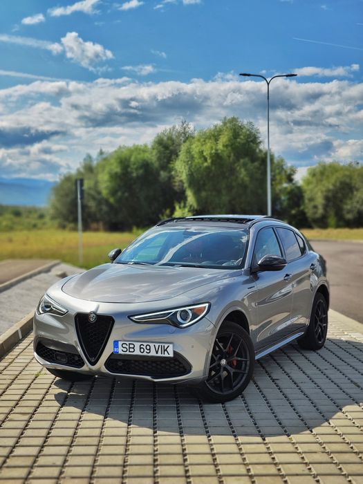 Alfa Romeo Stelvio 2.0 280 cp Q4