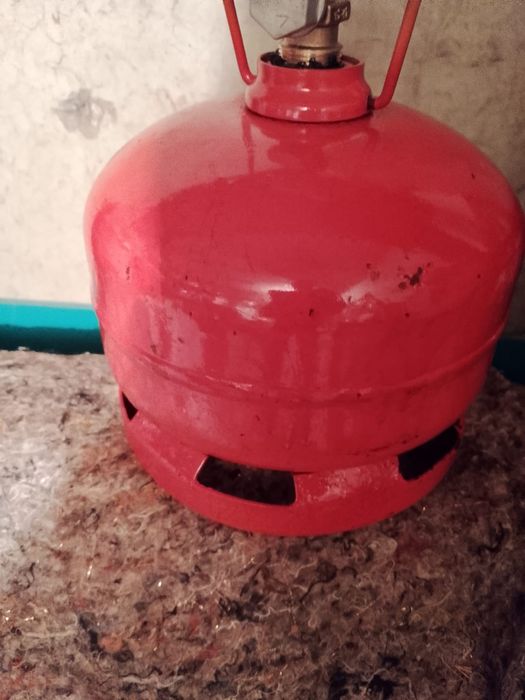 Продам газовый баллон на 5 литров.