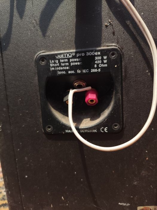 De vânzare boxe pereche și 1 boxa jamo