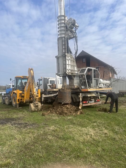 Fantani , foraje fantani diametru 1 m .