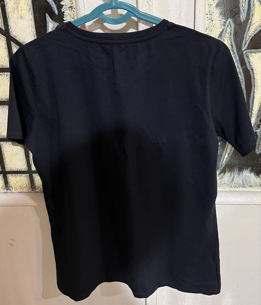 Женская футболка Calvin Klein. Оригинал. Новая.