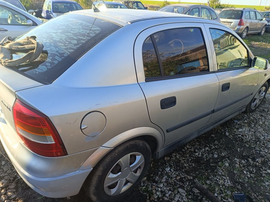 Piese Opel Astra G berlina 1.6 16v