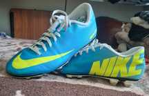 Adidasi fotbal Nike mercurial