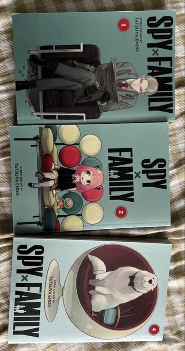 Spy x Family manga vol. 1,2,4