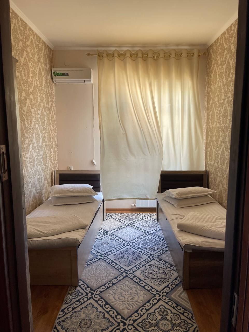 Gostinsa hotel mexmonxona