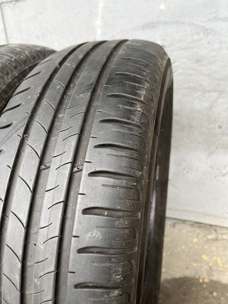 2 броя летни гуми 185/65/15 Michelin DOT 0314 5,5 mm