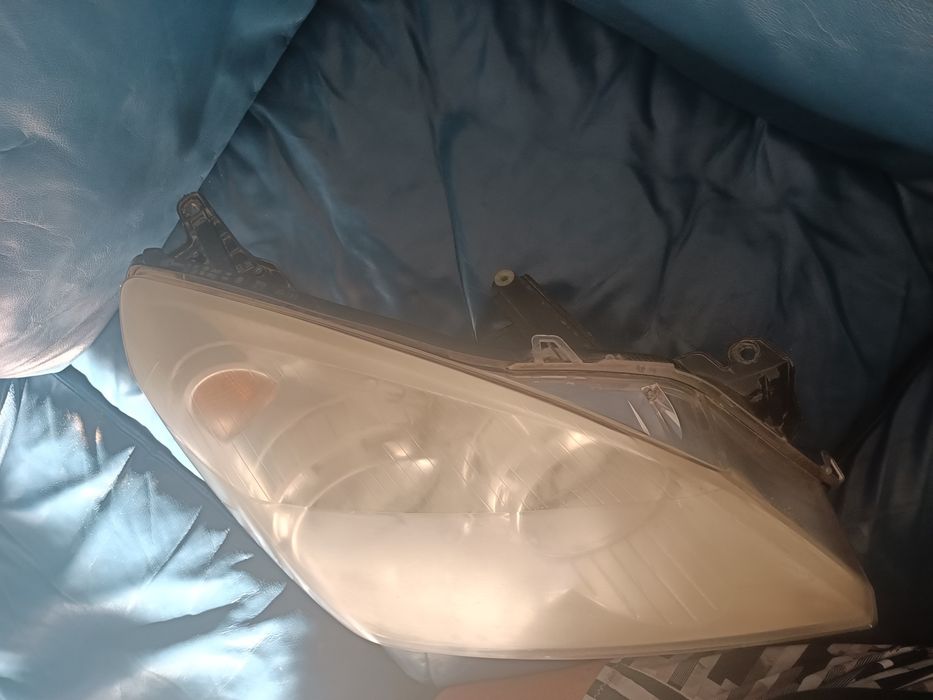 Опел Астра Н фар Opel Astra