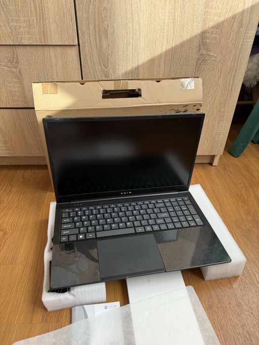 Laptop SGIN M17 - 17.3”