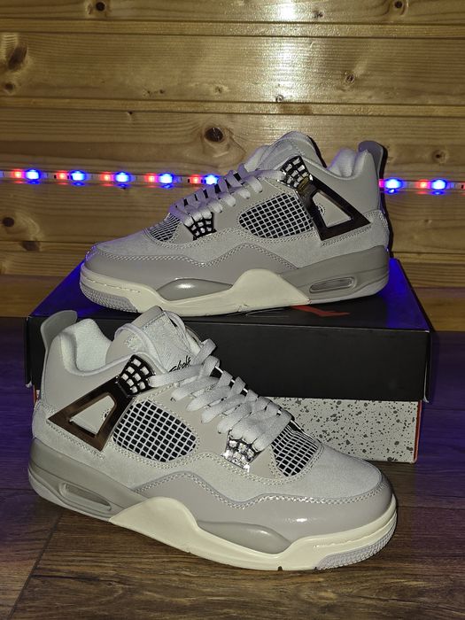 Jordan 4 Frozen Moments+cadou