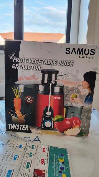 Vând storcător fructe