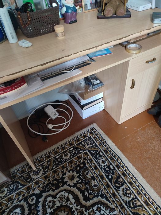 Продам стол для ученика