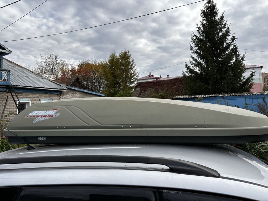 Продам багажный бокс большой