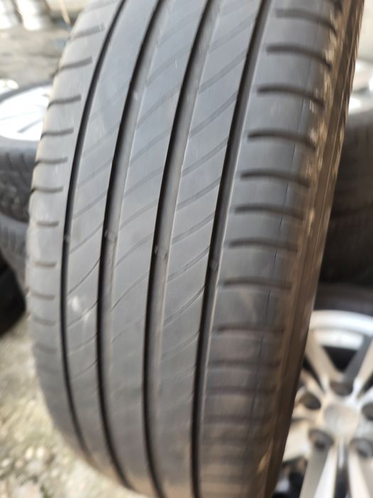 4 бр летни 215/60/17 Michelin