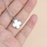 Colier Van Cleef & Arpels Aur Alb 750 White