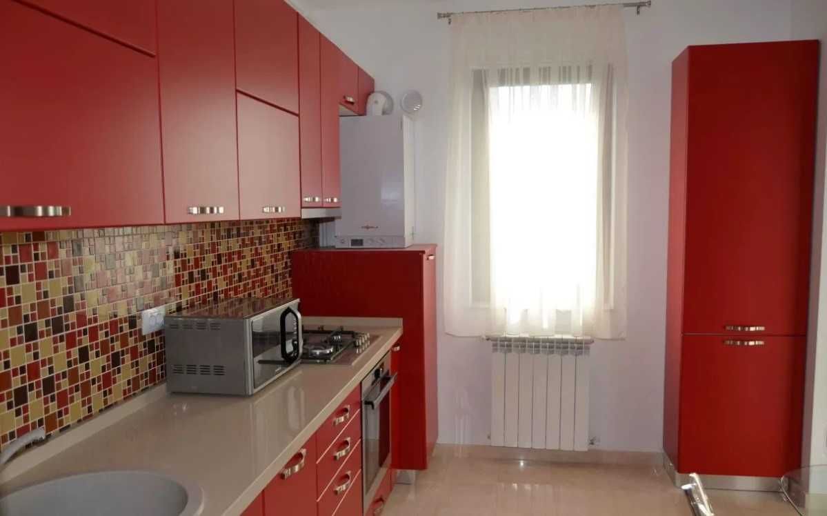 Дава се под наем Тристаен апартамент в Бургас, Победа - 100 кв.м за 290.7 € - Снимка #5