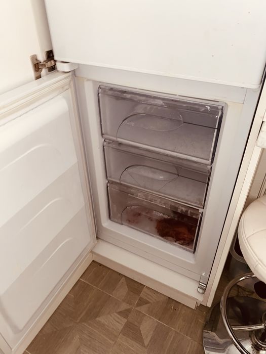 Продам холодильник